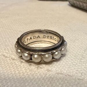 Silpada Sterling Silver & Nested Pearl Eternity Ring R2209